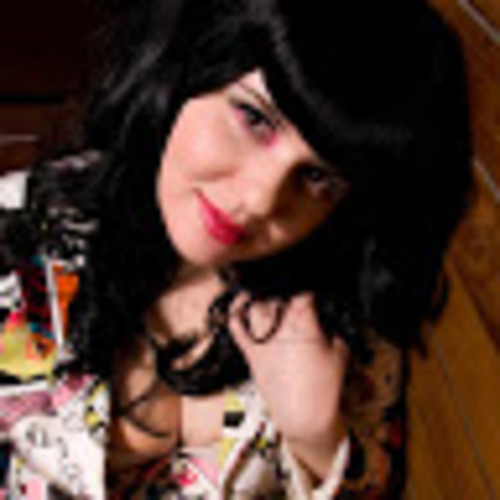 Meet your Posher, Crystal